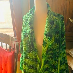 Adorable and warm perfect for winter and the holidays ✨🥰